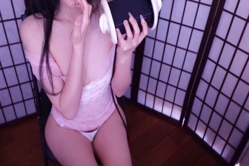 深夜电台般的温馨陪伴,男子火海逆行救出两人